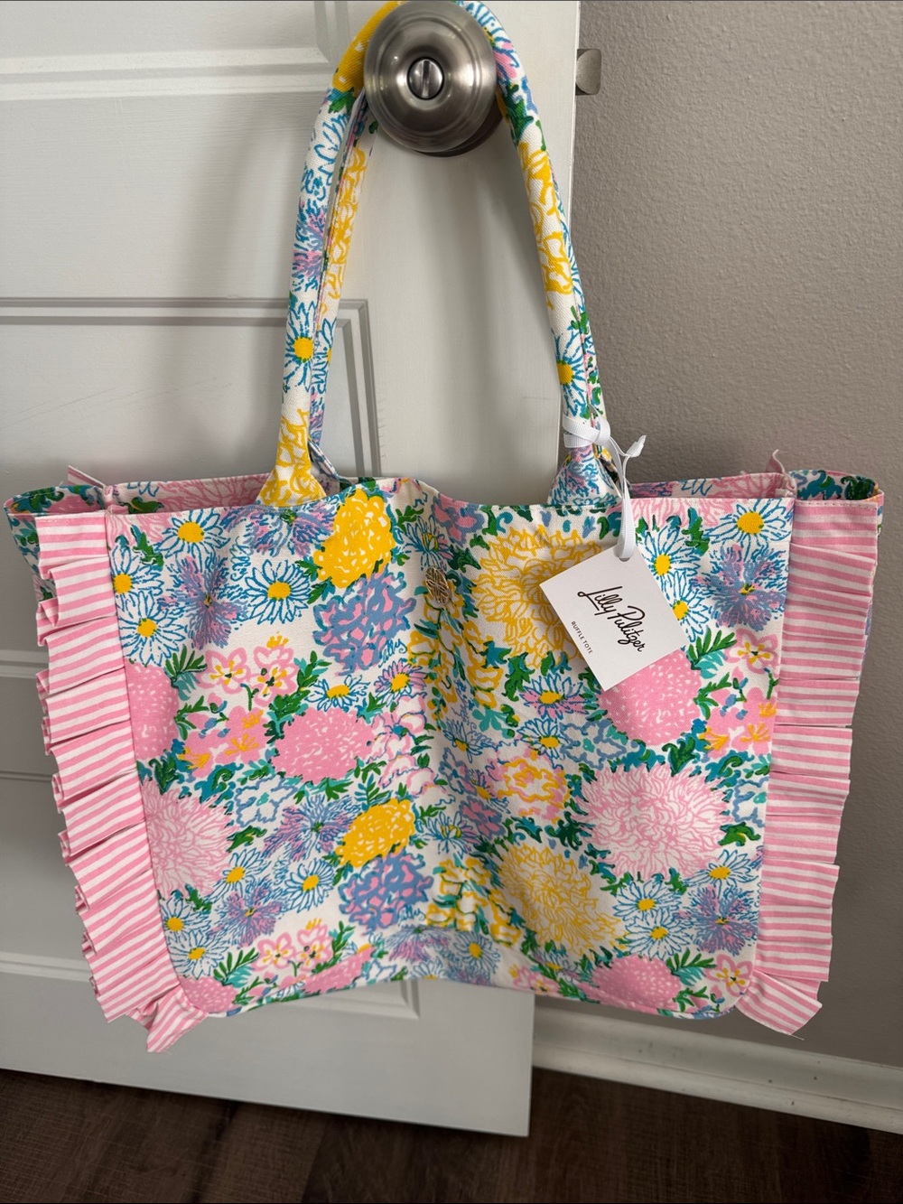 NWT Lilly Pulitzer Floral Ruffle Tote - Pink, Yellow & Green - Picture 3 of 9